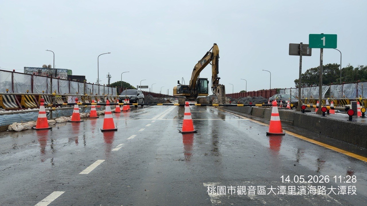 台66 路堤段1k 050至200 中央分隔島拆除.jpg