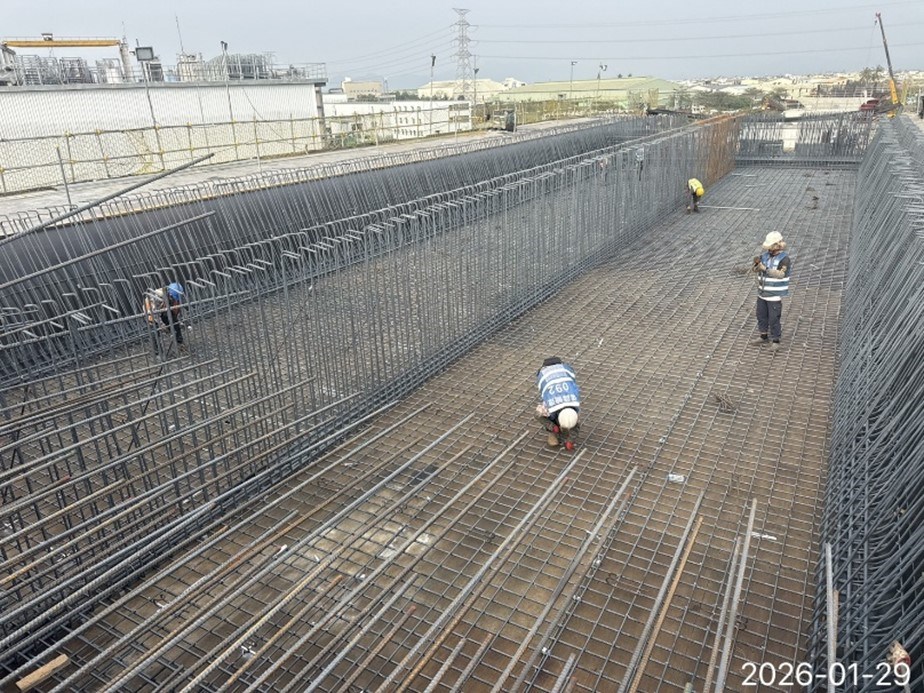 甲.C橋梁上部結構工程 U3場鑄逐跨(P7~P10)第3階段P9~P10底腹版鋼筋組立.jpg