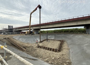 P7N 鋼板樁打設.jpg